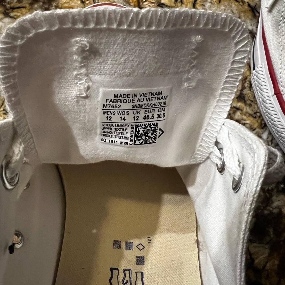 Converse- Mens Size 12 EUC